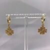 Argola click trevo ouro 18k - Imagem 2