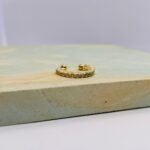 Piercing fake cravejado ouro 18k