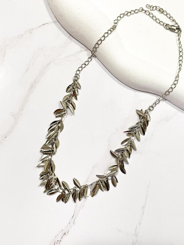 Choker folhagens