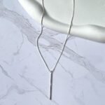 Colar minimalista luxo
