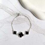 Pulseira trevos preto