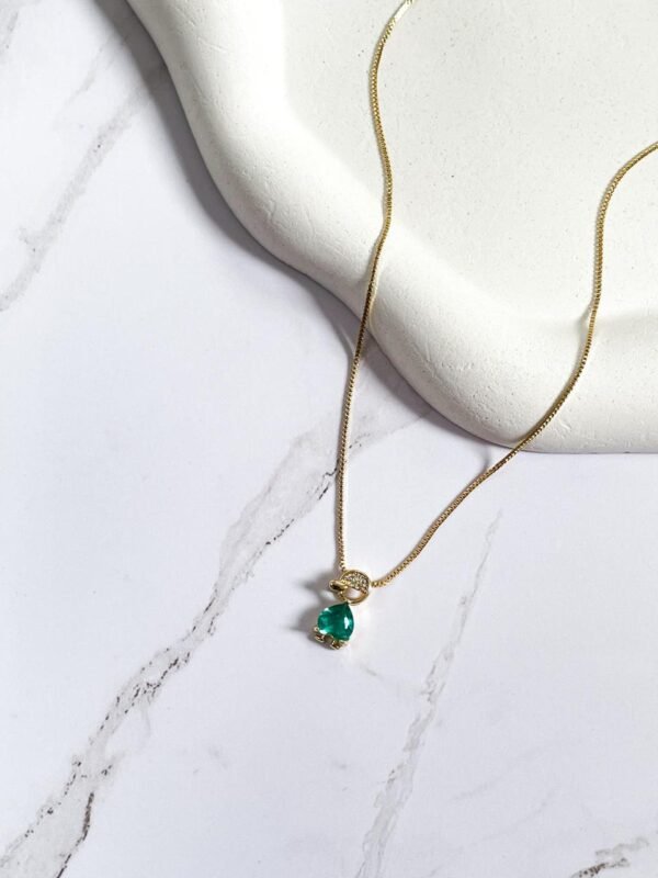Colar menino turmalina ouro 18k