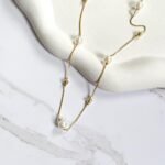 Colar pérolas e esferas ouro 18k