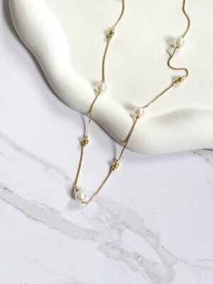 Colar pérolas e esferas ouro 18k