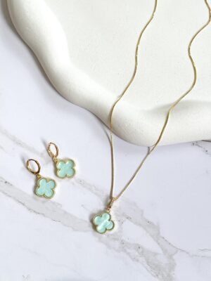 Conjunto trevo candy verde ouro 18k