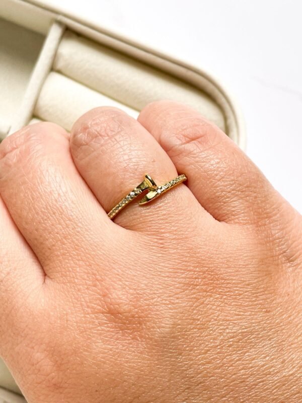 Anel prego cravejado ouro 18k - Imagem 2