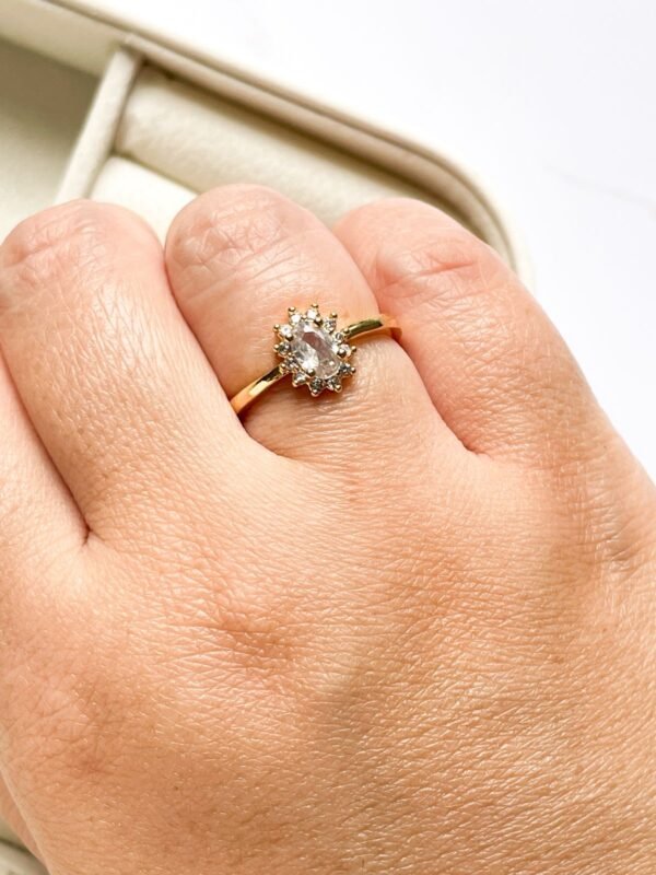 Anel princesa oval ouro 18k - Imagem 2