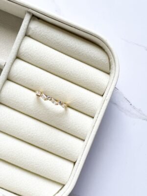 Anel cristais ouro 18k