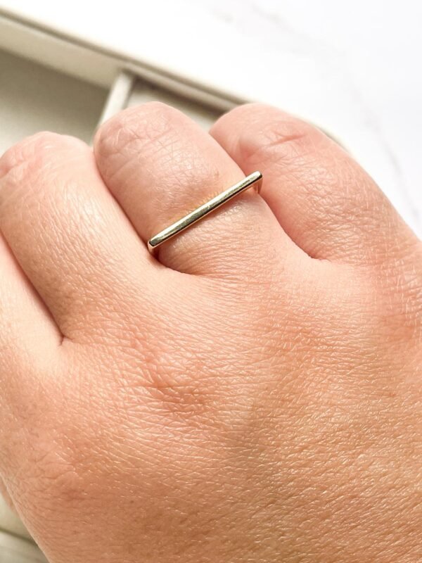 Anel reto fino ouro 18k - Imagem 2
