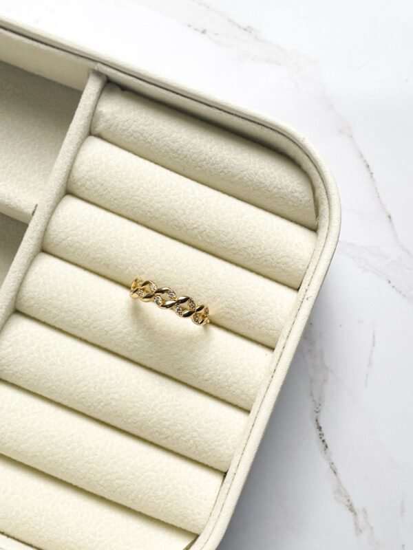 Anel elos ouro 18k
